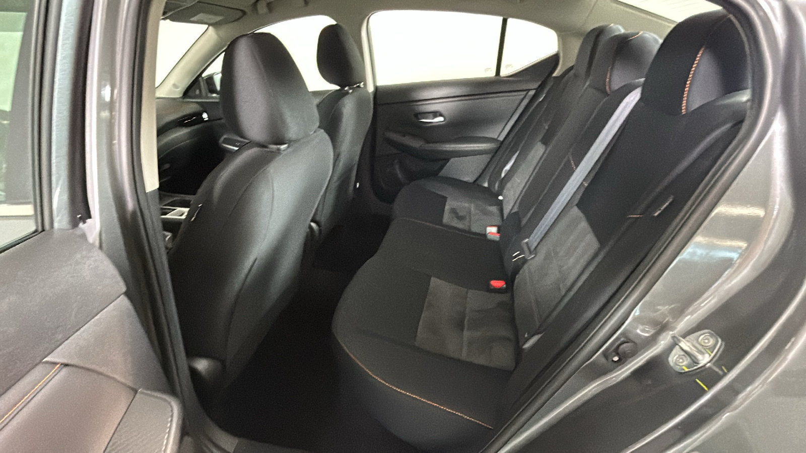 Used 2023 Nissan Sentra SR FWD image 32