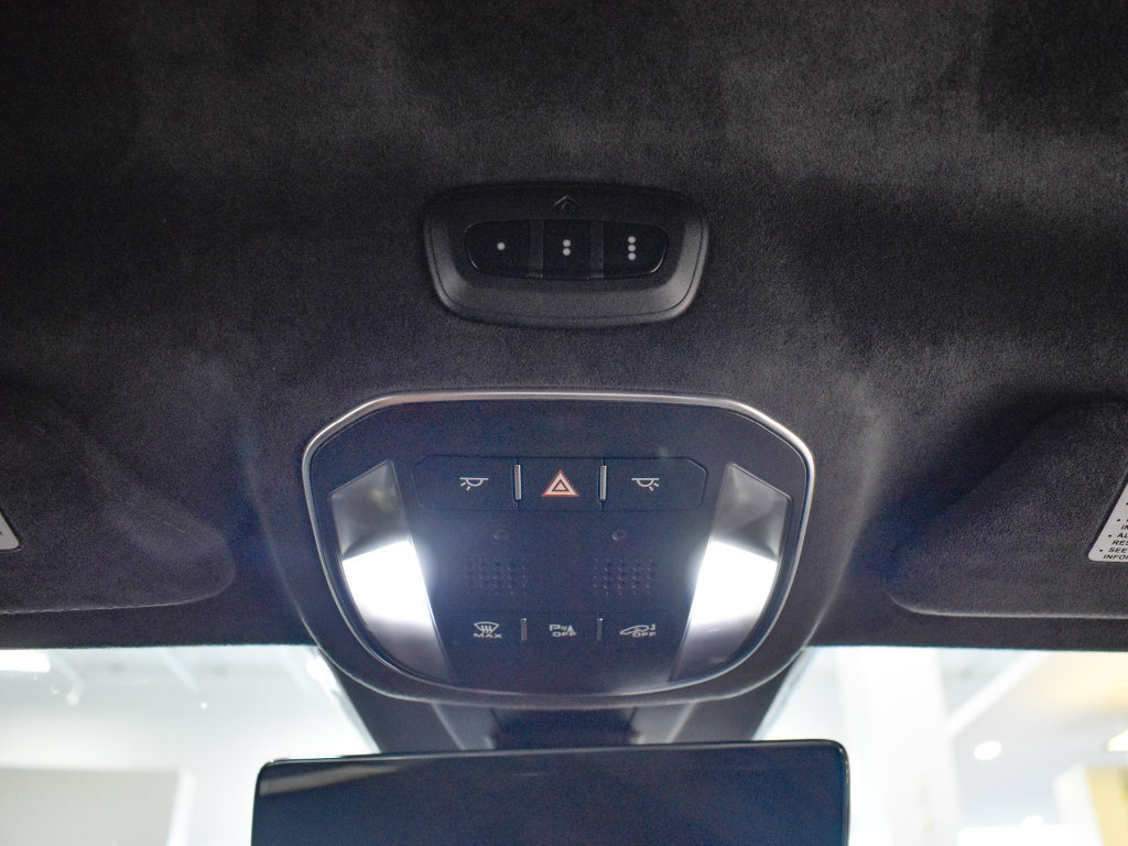 Used 2022 Maserati MC20 Coupe RWD image 30
