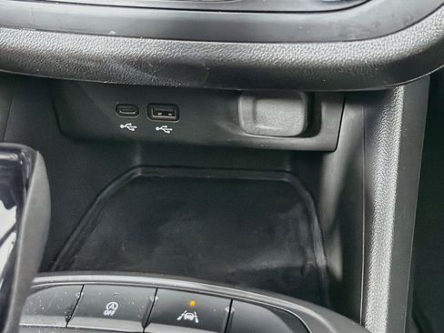 Used 2026 Buick Envista Preferred FWD image 25
