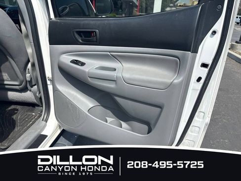 Used 2013 Toyota Tacoma 4x4 Double Cab w/ SR5 Pkg image 18