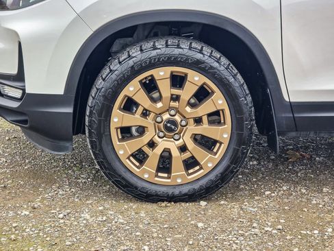 Used 2023 Honda Passport EX-L image 8