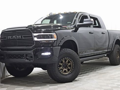 Used 2021 RAM 2500 Laramie w/ Night Edition image 7