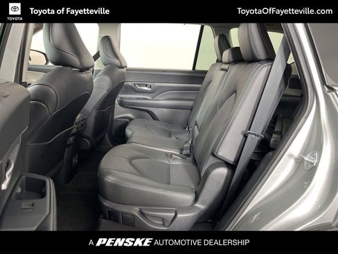 Used 2024 Toyota Grand Highlander Limited image 26