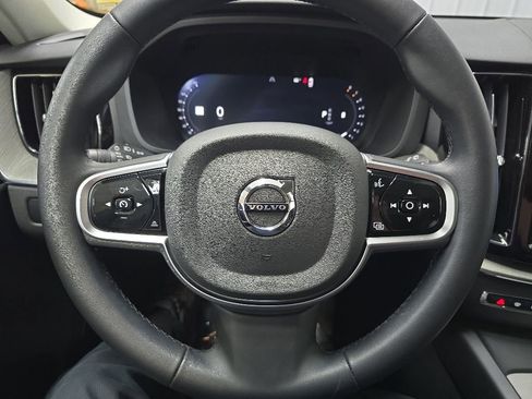 Used 2025 Volvo XC60 B5 Plus AWD/4WD image 20