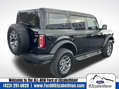 New 2025 Ford Bronco Badlands image 3