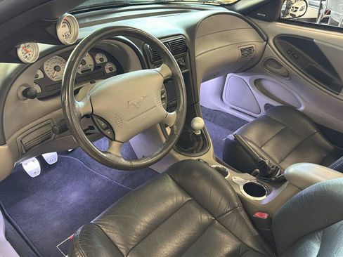 Used 2001 Ford Mustang GT RWD image 23