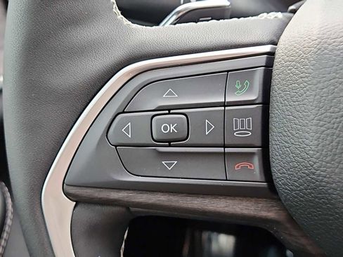 New 2026 Jeep Grand Cherokee Altitude image 23