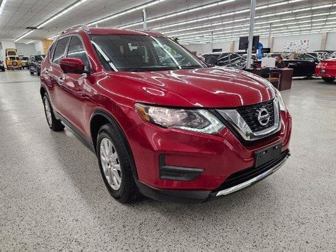 Used 2017 Nissan Rogue SV AWD/4WD image 4