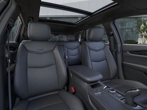 New 2025 Cadillac XT5 Premium Luxury image 16