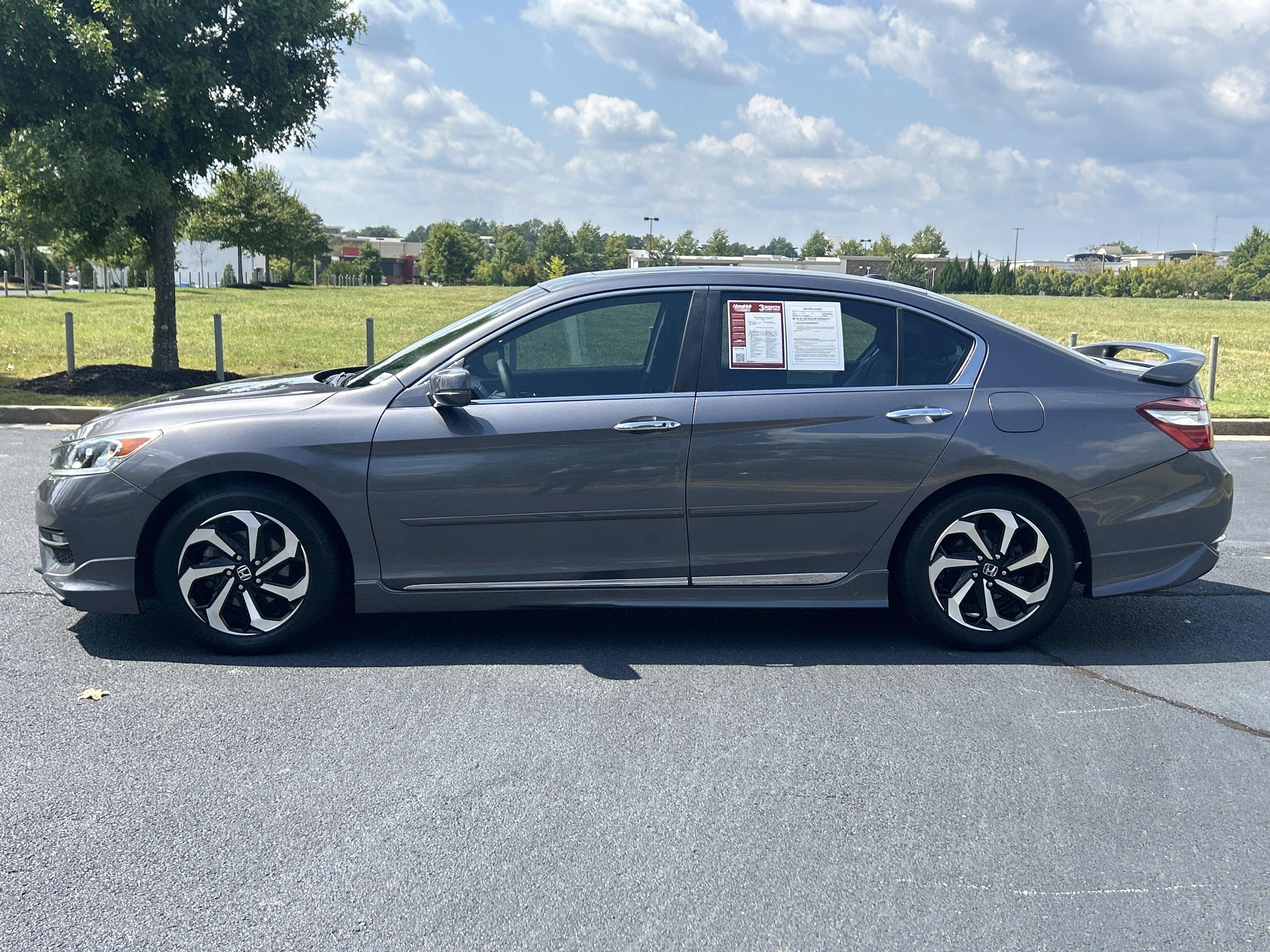 Used 2016 Honda Accord EX-L image 6