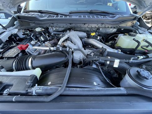Used 2024 Ford F250 XLT w/ XLT Premium Package AWD/4WD image 6