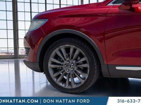 Used 2016 Lincoln MKX Reserve w/ Technology Package AWD/4WD image 33