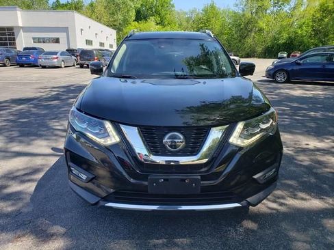 Used 2018 Nissan Rogue SL w/ Premium Package FWD image 9