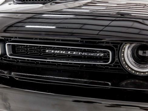 Used 2022 Dodge Challenger GT image 13