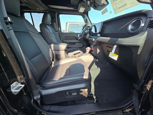 New 2025 Jeep Wrangler Sahara image 11