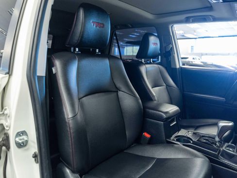Used 2020 Toyota 4Runner TRD Off-Road Premium w/ Moonroof Package AWD/4WD image 12