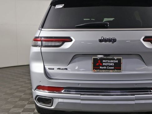 Used 2021 Jeep Grand Cherokee L Overland w/ Luxury Tech Group IV image 21