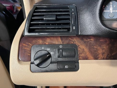 Used 2002 BMW 325Ci 325Ci Coupe 2D image 22