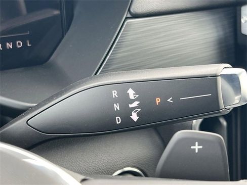 New 2026 GMC Acadia Elevation image 16