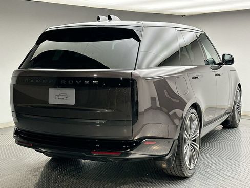 Used 2024 Land Rover Range Rover SE AWD/4WD image 13