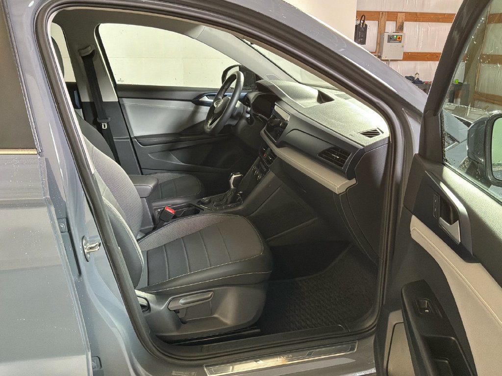 Used 2024 Volkswagen Taos SE AWD/4WD image 26