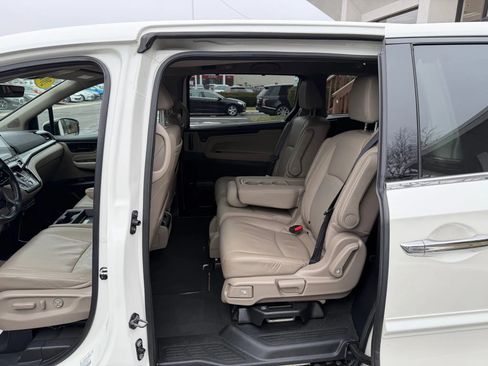 Used 2018 Honda Odyssey Elite image 32