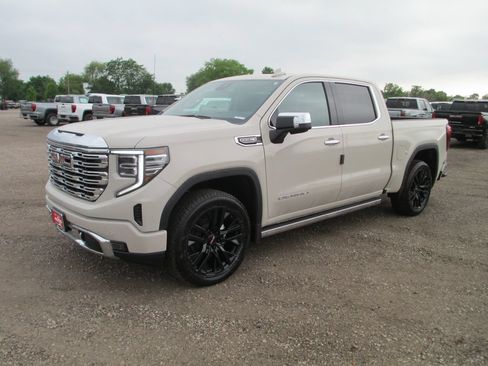 New 2026 GMC Sierra 1500 Denali AWD/4WD image 10
