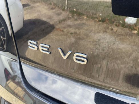 Used 2023 Volkswagen Atlas Cross Sport SE image 8