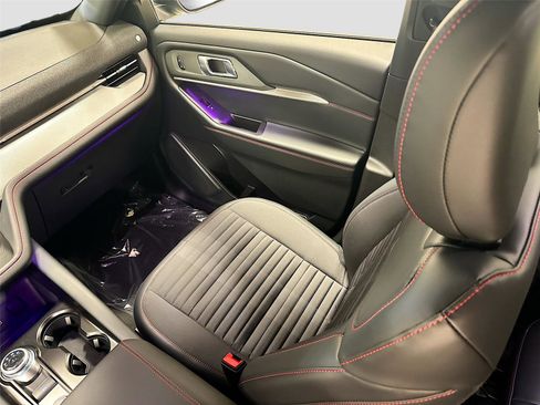 New 2026 Ford Explorer ST-Line w/ ST-Line Street Pack image 23