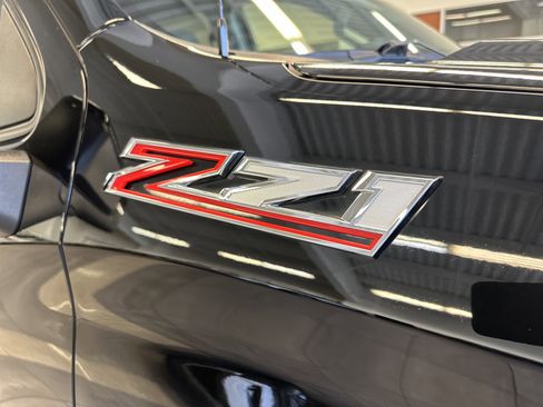 Used 2022 Chevrolet Silverado 1500 RST image 9