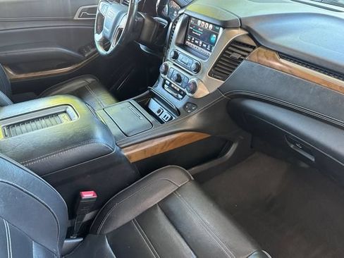 Used 2019 GMC Yukon XL Denali AWD/4WD image 17