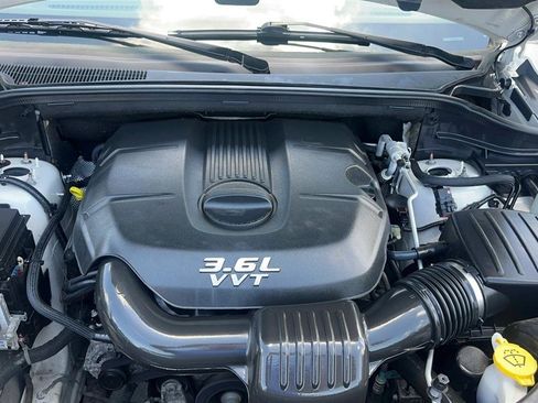 Used 2012 Jeep Grand Cherokee Laredo w/ Laredo E Group AWD/4WD image 32