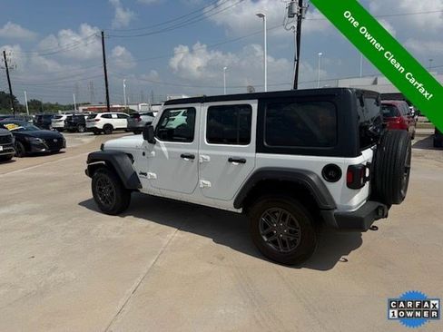 Used 2024 Jeep Wrangler Unlimited Sport AWD/4WD image 5