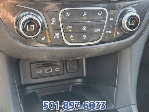 Used 2024 Chevrolet Equinox Premier FWD image 19