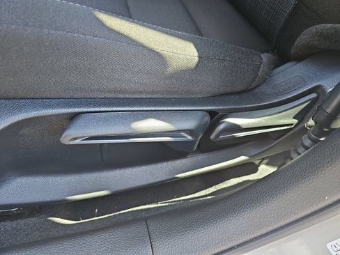 Used 2023 Honda Civic LX image 32