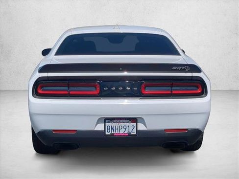 Used 2018 Dodge Challenger SRT Hellcat RWD image 6