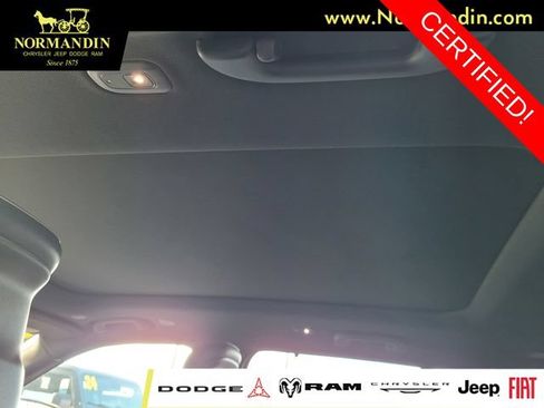 Certified 2022 Jeep Grand Cherokee Overland w/ Luxury Tech Group IV AWD/4WD image 18