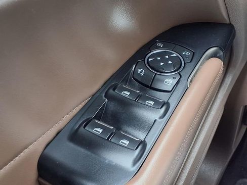 Used 2018 Lincoln MKC Reserve FWD image 18