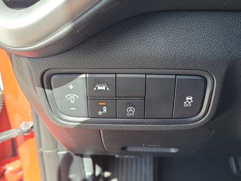 Used 2022 Kia Soul LX w/ Technology Package FWD image 23