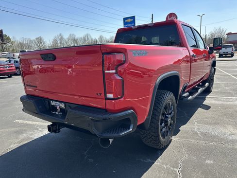 New 2026 Chevrolet Silverado 2500 LT w/ Trail Boss Package AWD/4WD image 9