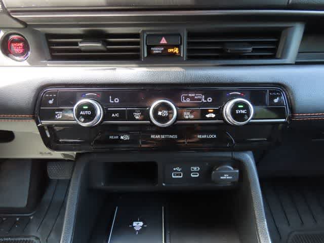 Certified 2025 Honda Pilot TrailSport image 23