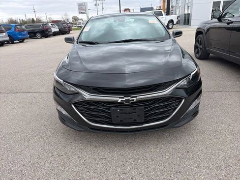 Used 2023 Chevrolet Malibu LT w/ Midnight Edition FWD image 2