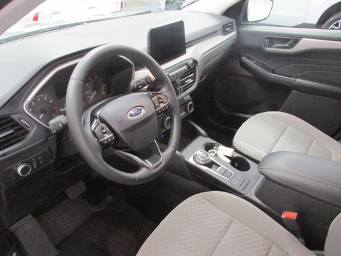 Used 2022 Ford Escape SE w/ Convenience Package FWD image 22