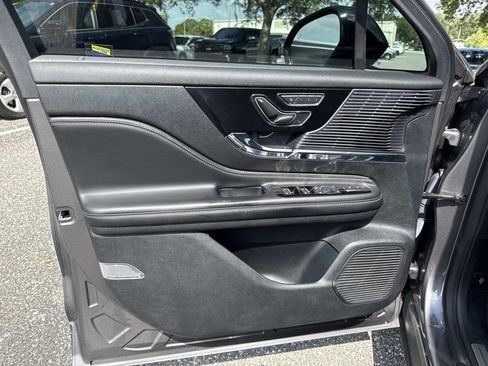 Used 2021 Lincoln Corsair FWD image 18