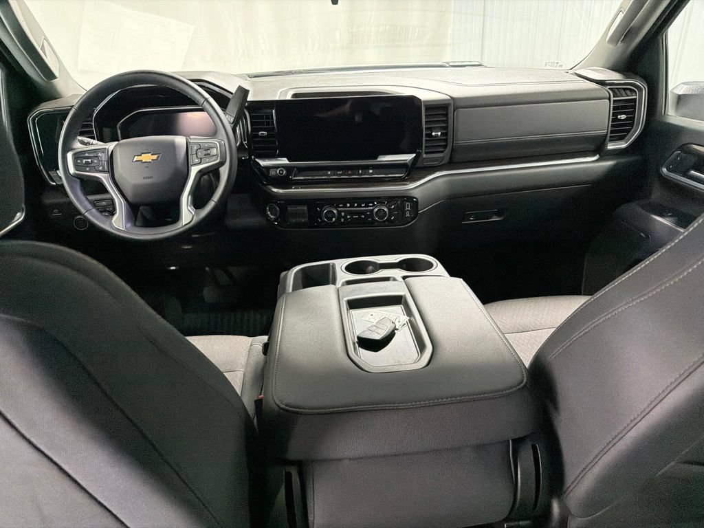 Certified 2025 Chevrolet Silverado 2500 LT w/ Convenience Package AWD/4WD image 3