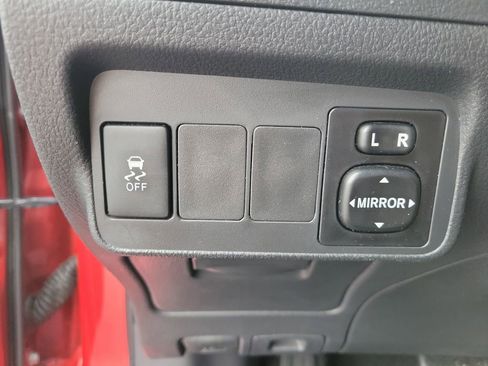 Used 2013 Toyota Corolla S image 28