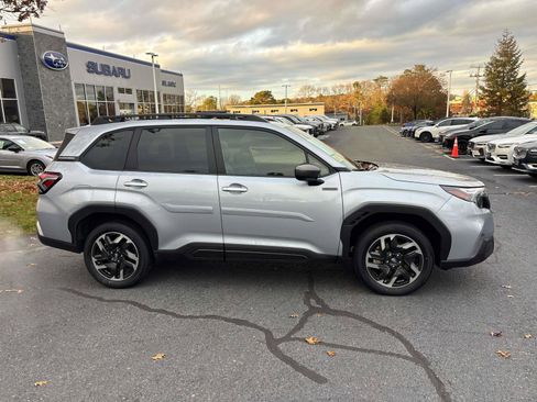 Certified 2025 Subaru Forester Premium image 2