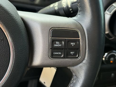 Used 2017 Jeep Wrangler Unlimited Sport AWD/4WD image 17
