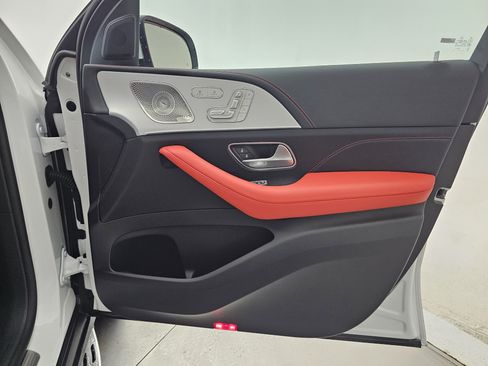 Used 2026 Mercedes-Benz GLE 53 AMG 4MATIC Coupe image 17