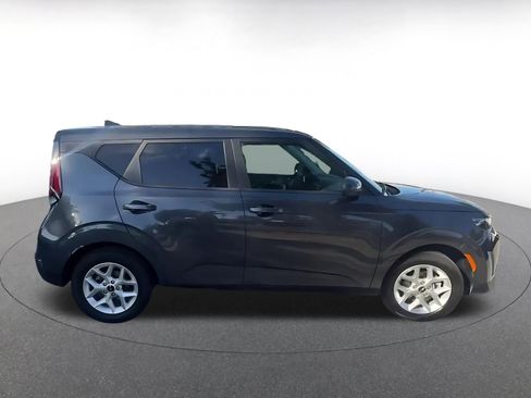Used 2025 Kia Soul LX w/ LX Technology Package image 15